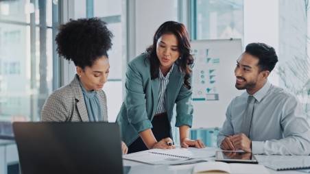 Career-Graduates-Corporate